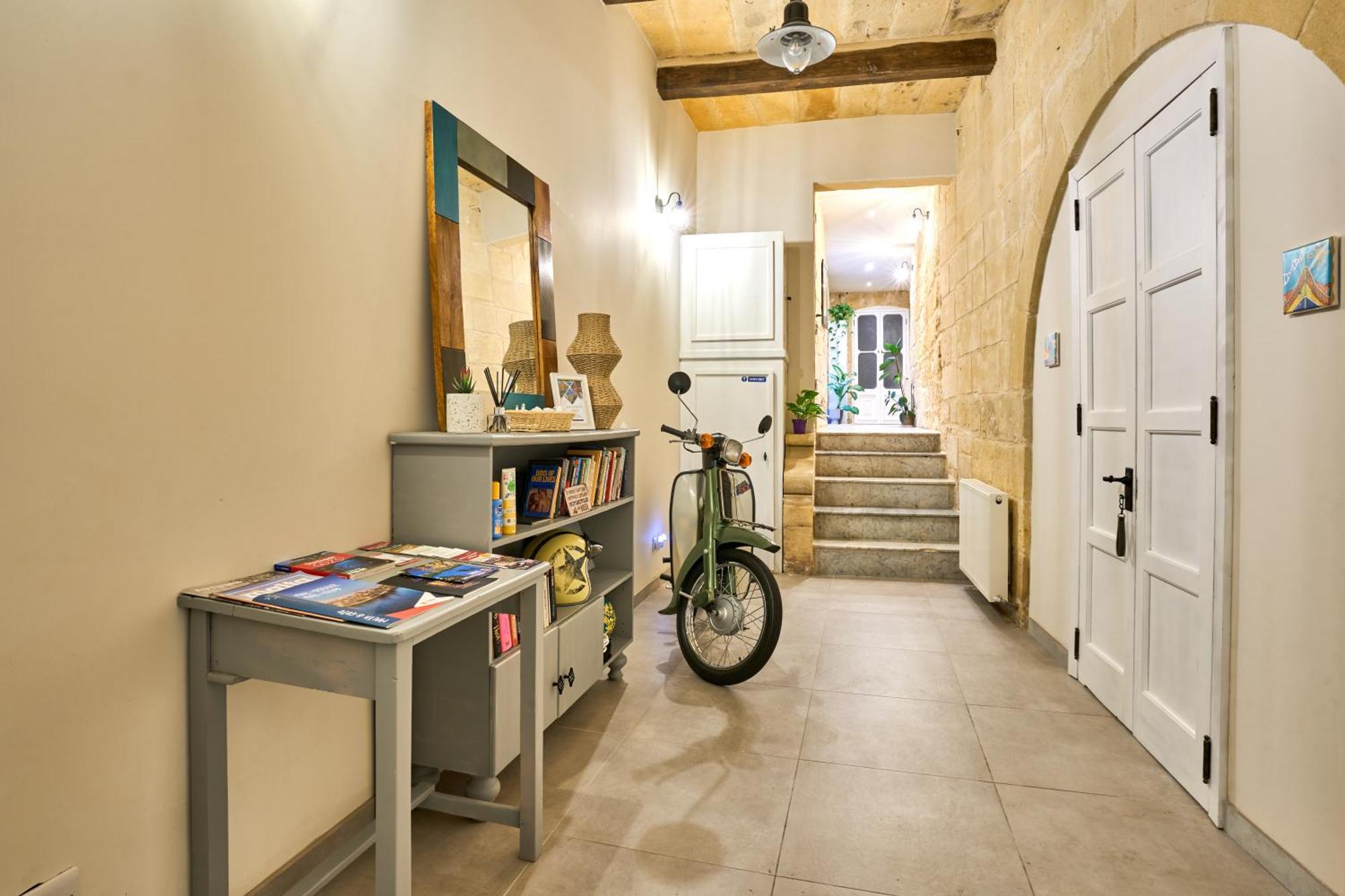 12 -16 , Pacifiku Scicluna Birgu Esterno foto