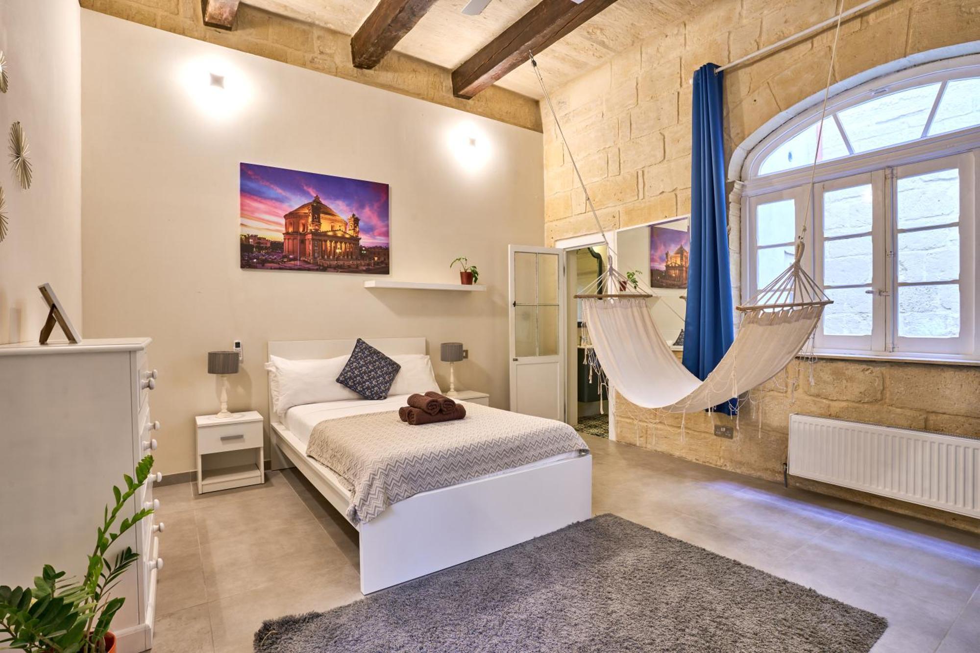 12 -16 , Pacifiku Scicluna Birgu Esterno foto