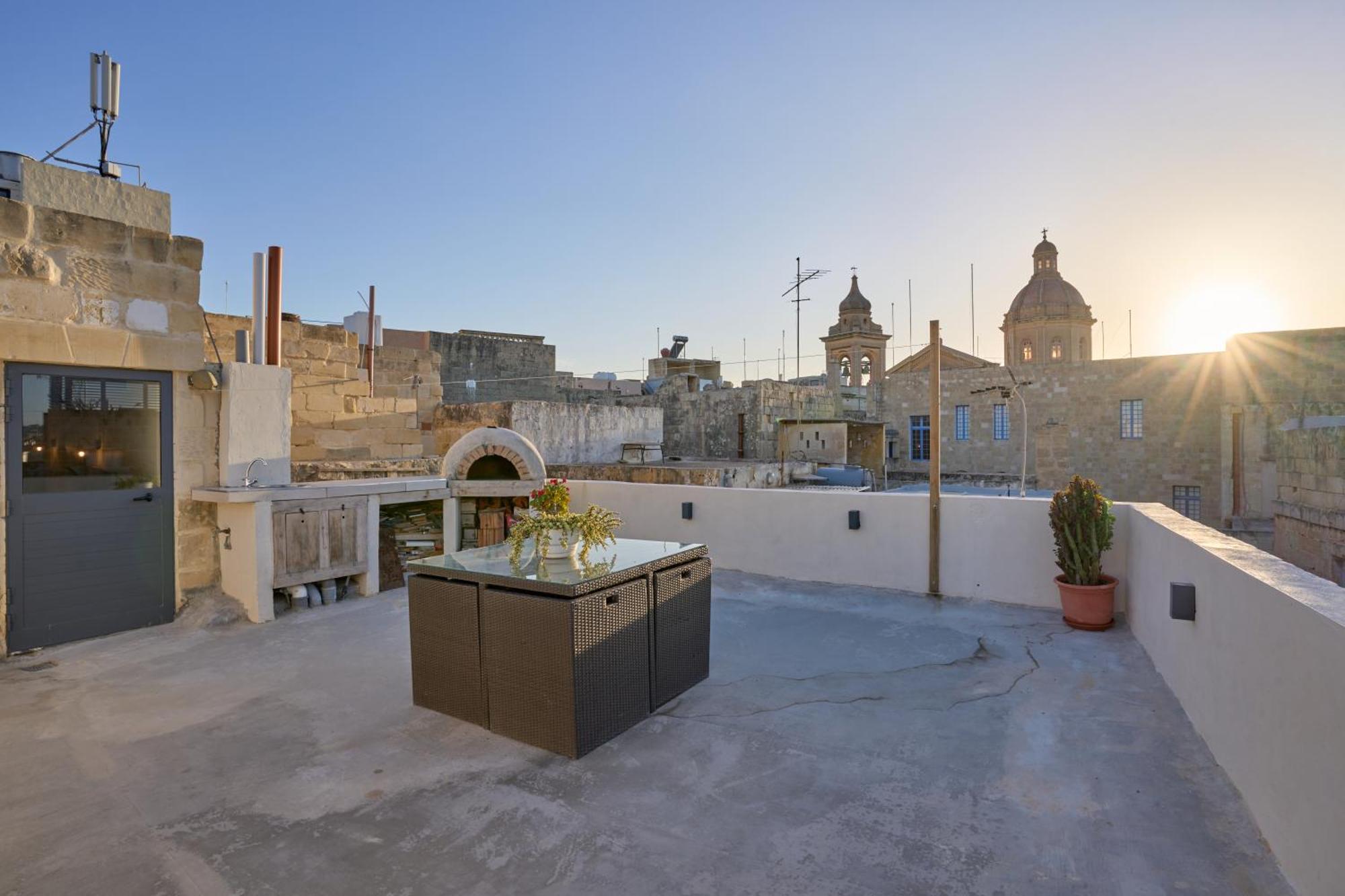 12 -16 , Pacifiku Scicluna Birgu Esterno foto