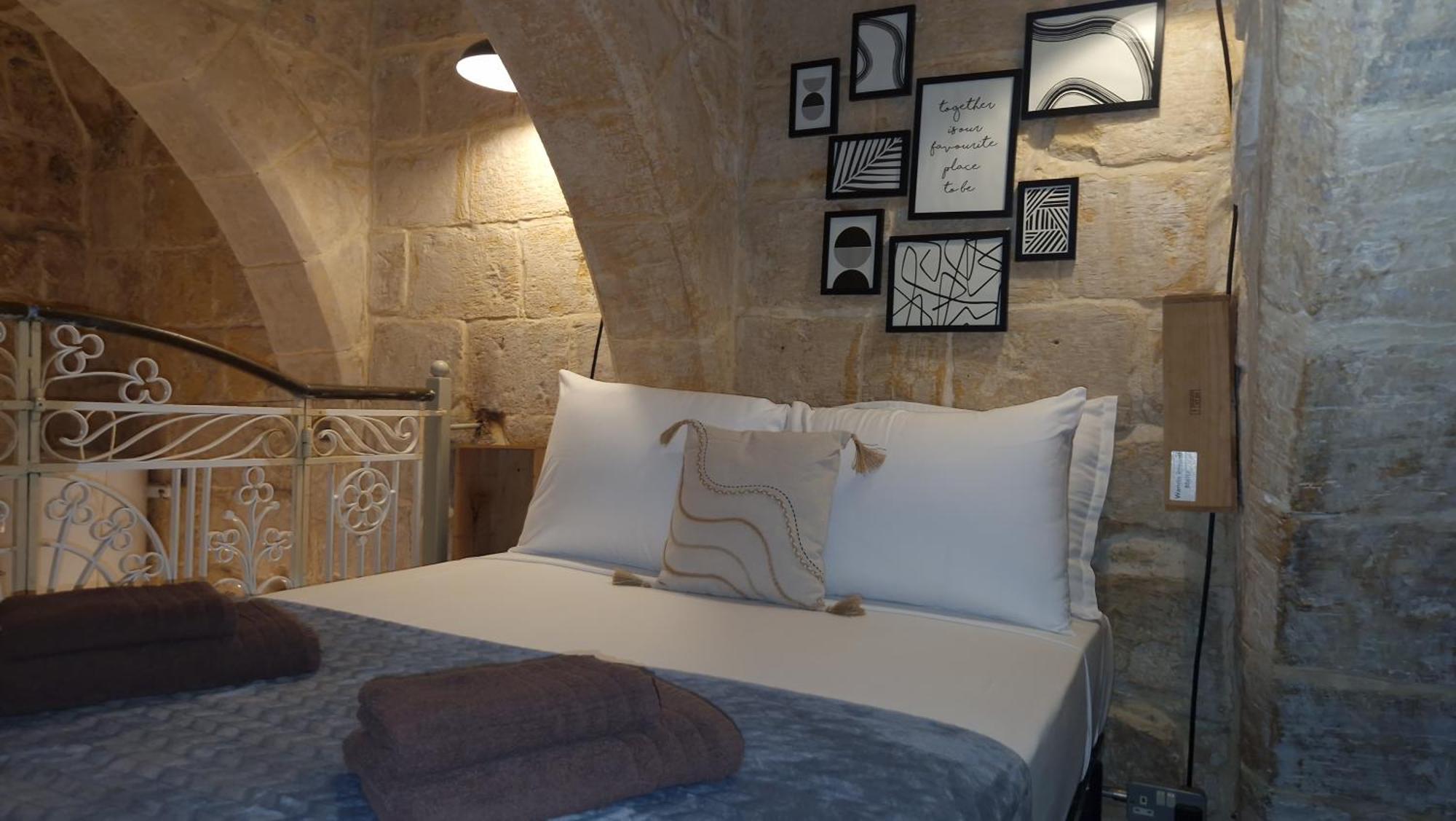 12 -16 , Pacifiku Scicluna Birgu Esterno foto