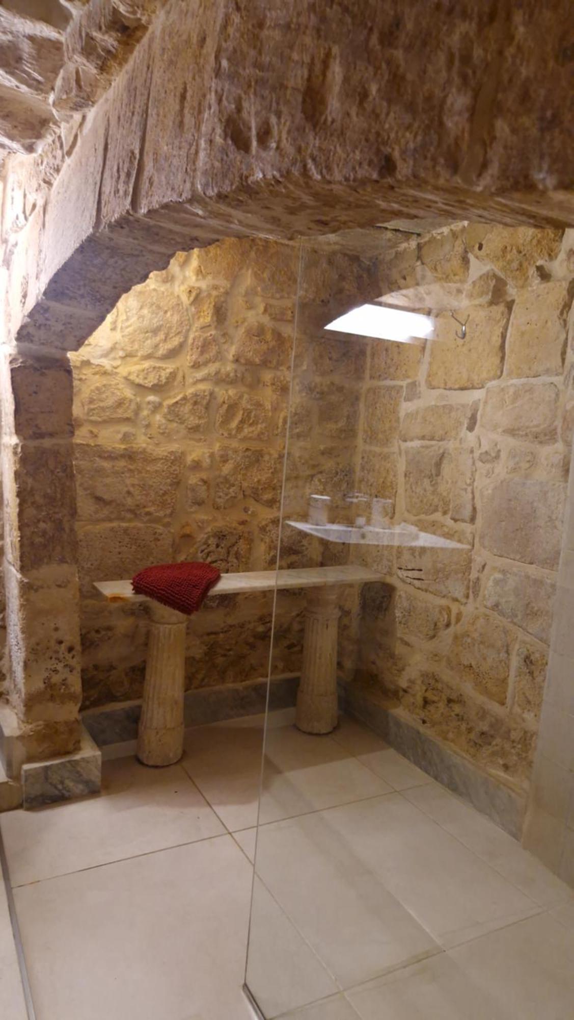 12 -16 , Pacifiku Scicluna Birgu Esterno foto