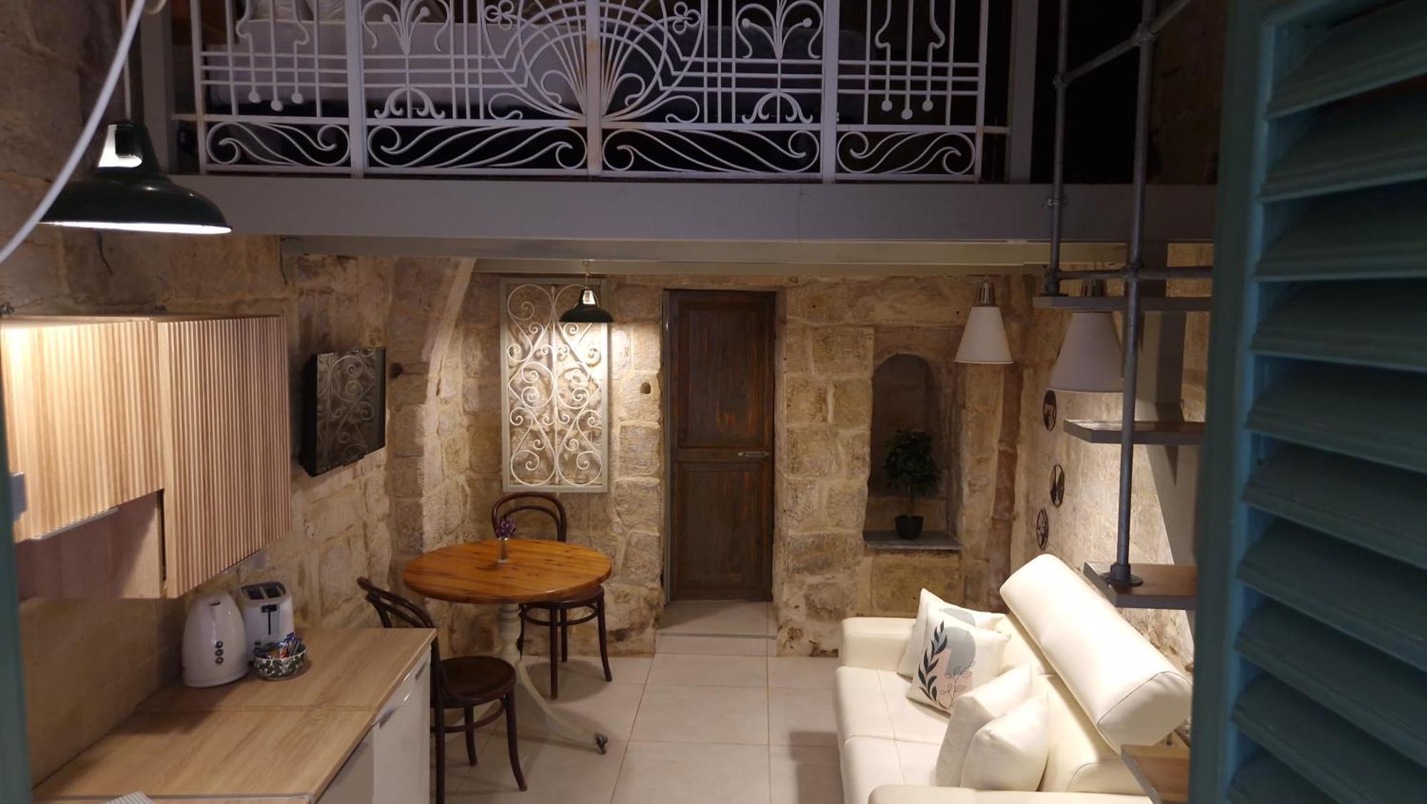 12 -16 , Pacifiku Scicluna Birgu Esterno foto