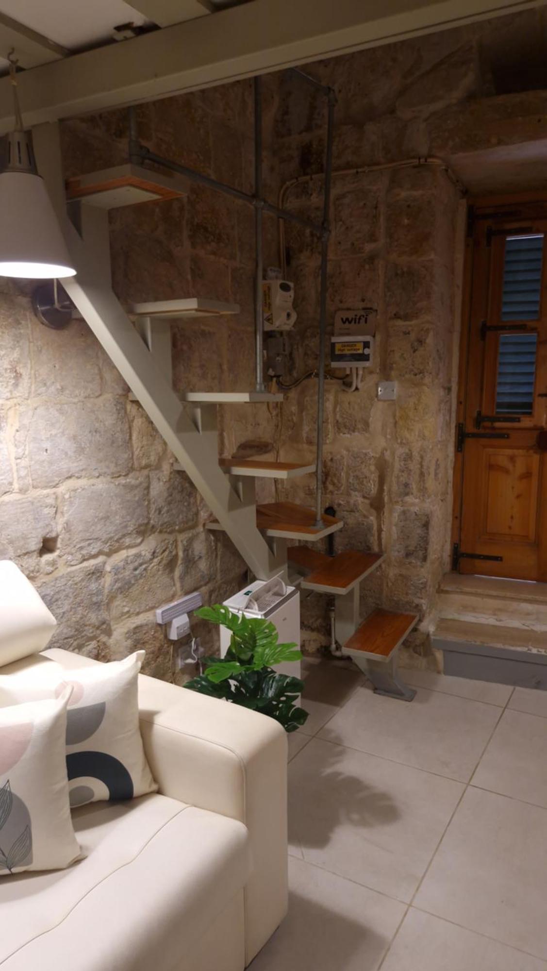 12 -16 , Pacifiku Scicluna Birgu Esterno foto